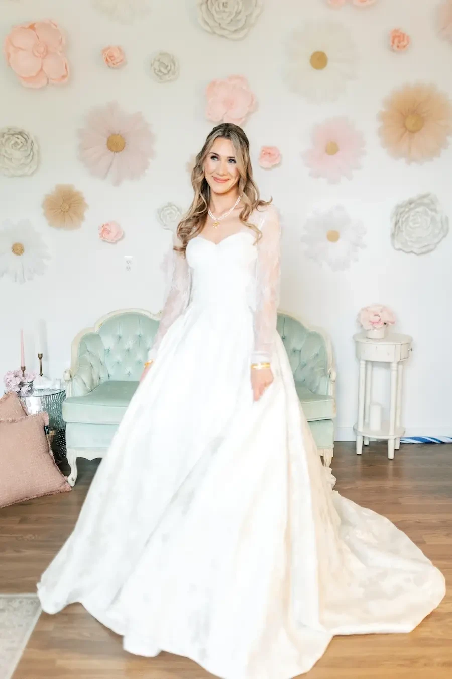 Jessica's Traditional Spring Wedding in Connecticut Image