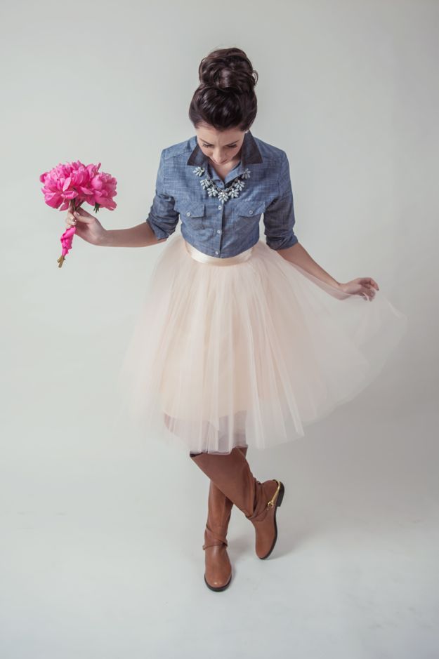 How to Style a Tulle Skirt. Desktop Image